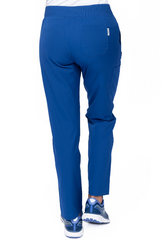 Hinteransicht, blaue Damen Arbeitshose für den Fachbereich Medizin.