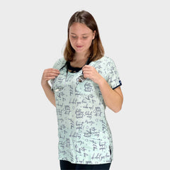 Damen Kasack mit Schriften getragen von einem Model